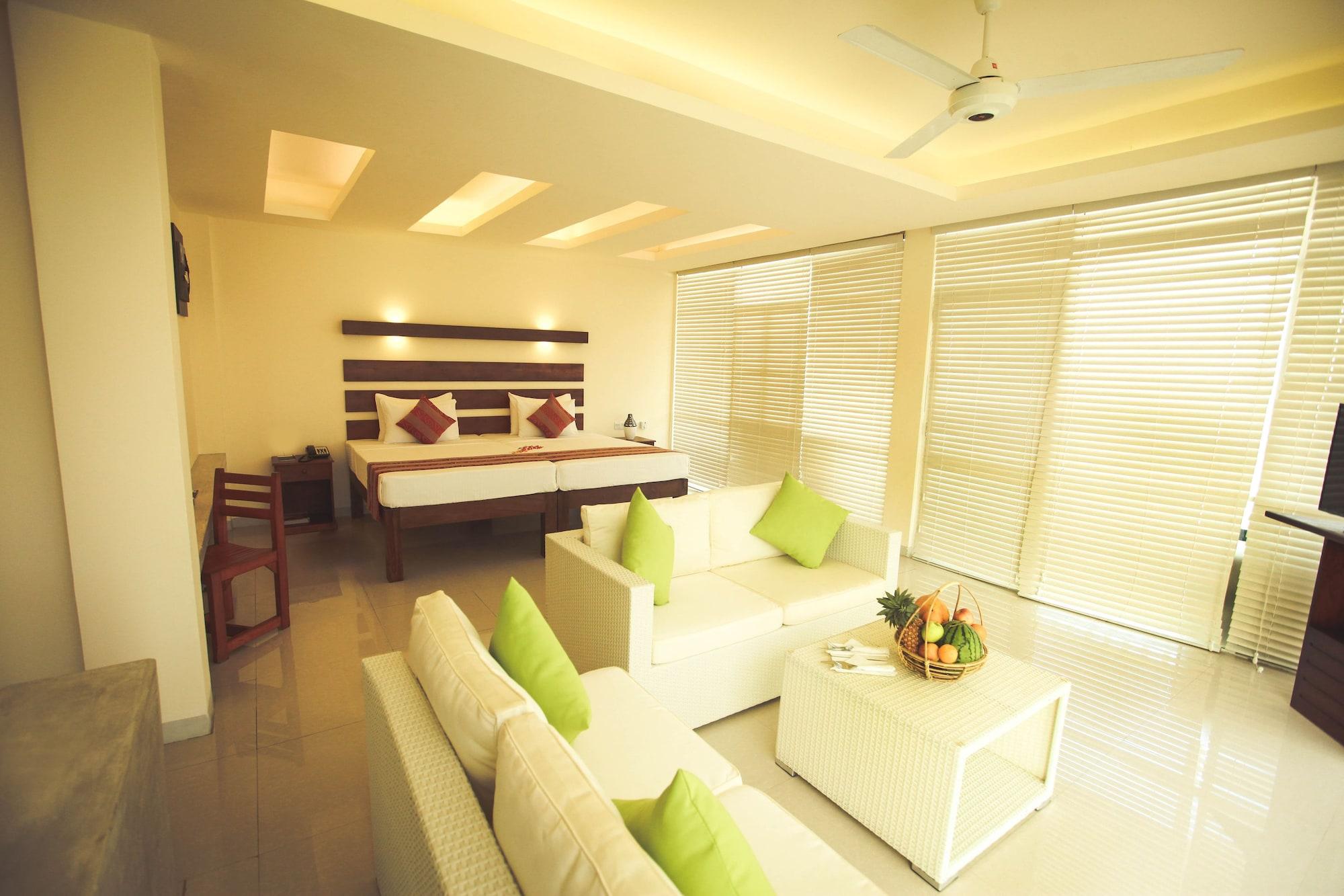 Beacon Beach Hotel Negombo Exterior foto