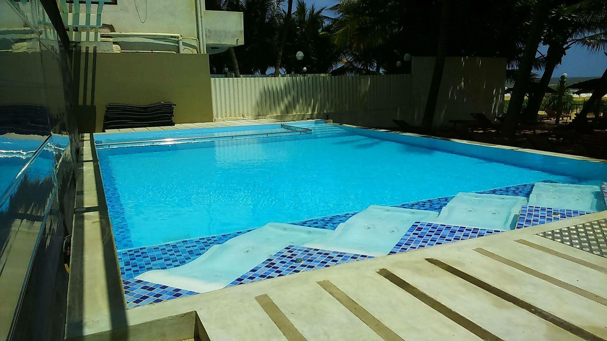 Beacon Beach Hotel Negombo Exterior foto