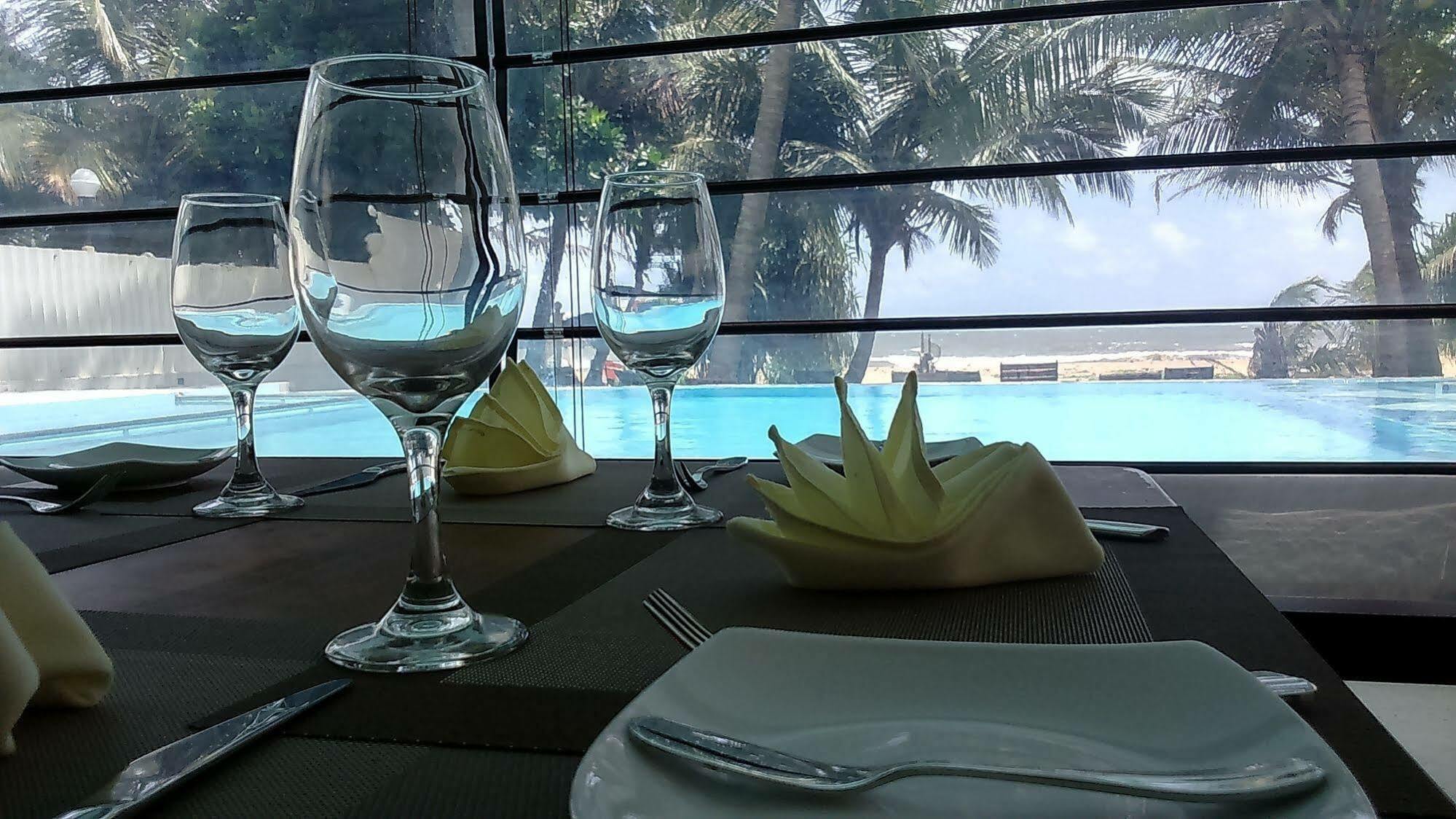 Beacon Beach Hotel Negombo Exterior foto